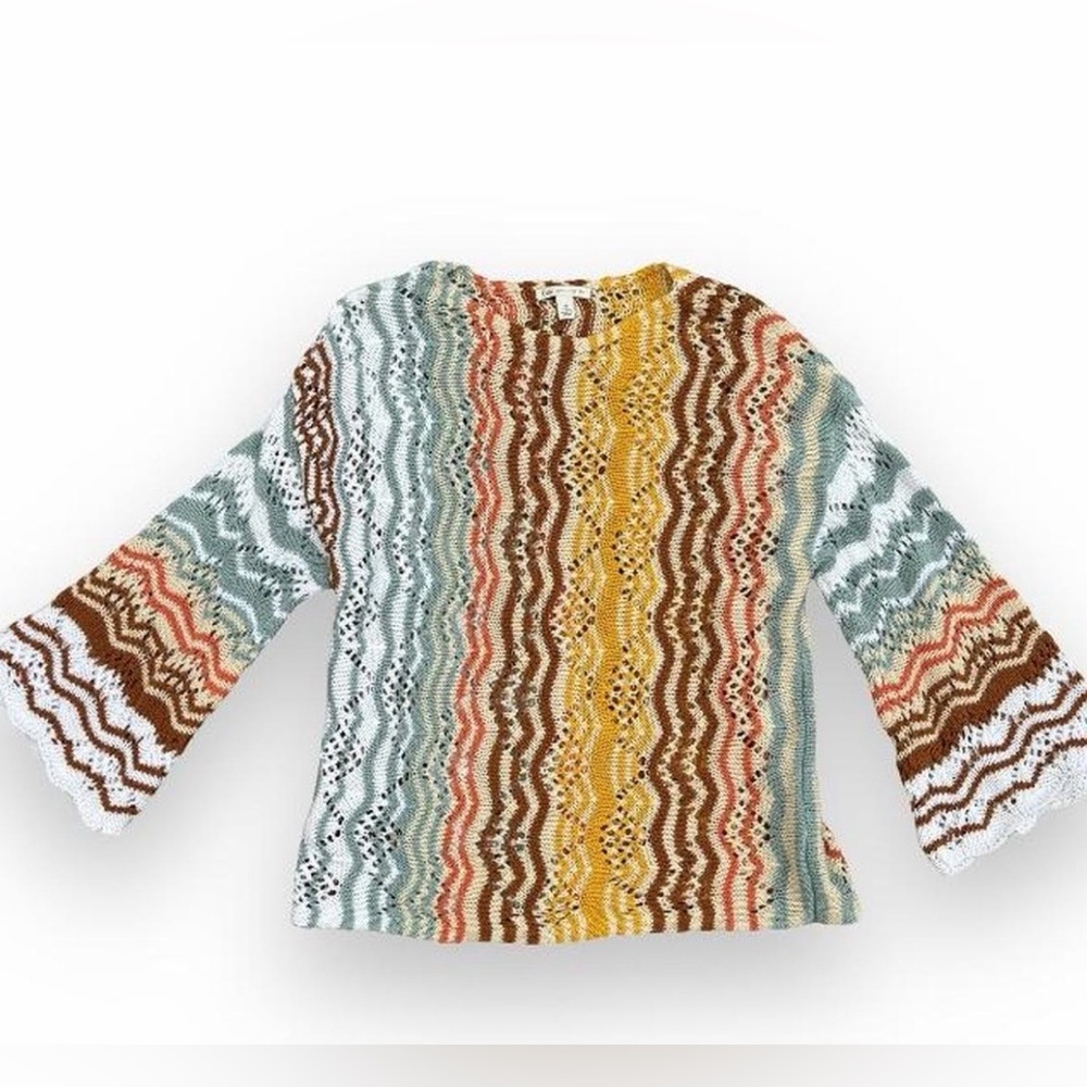 ⭐️3/$12⭐️Multicolor Knitted Wavy Pattern Top